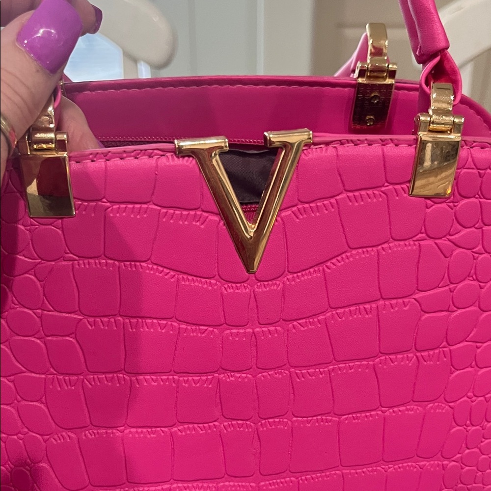 Pink Crocodile Pattern Handbag - Picture 4 of 5